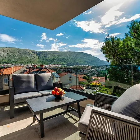 Luxury Marangun