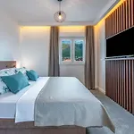 Luxury Marangun *